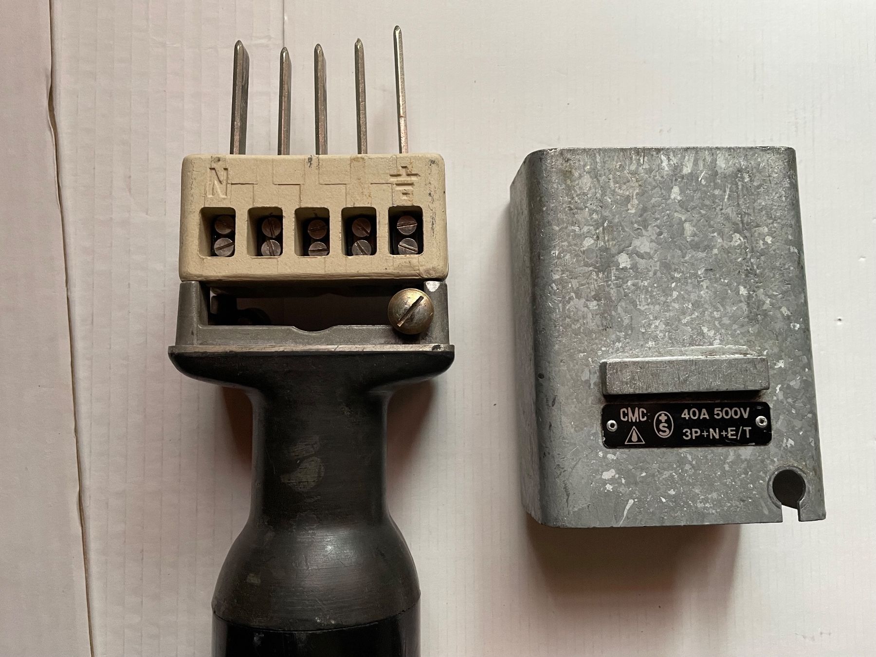 Spine: Stecker J40 5 Polig – Usato da Huttwil venduto da Bolpa 3