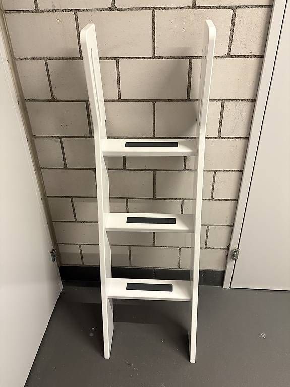 Scale: Flexa Halbhochbett Leiter (Micasa) – Usato da Zürich venduto da Capeagulhas