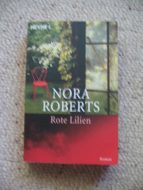 Libri: Rote Lilien Nora Roberts – Usato da Reitnau venduto da Bab0