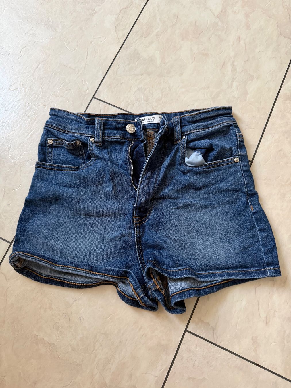 Jeans: blue high waisted shorts – Neuf (Voir description) à Uetikon am See par m1384