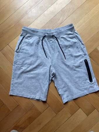 Herren Shorts Grösse M, Top Zustand!