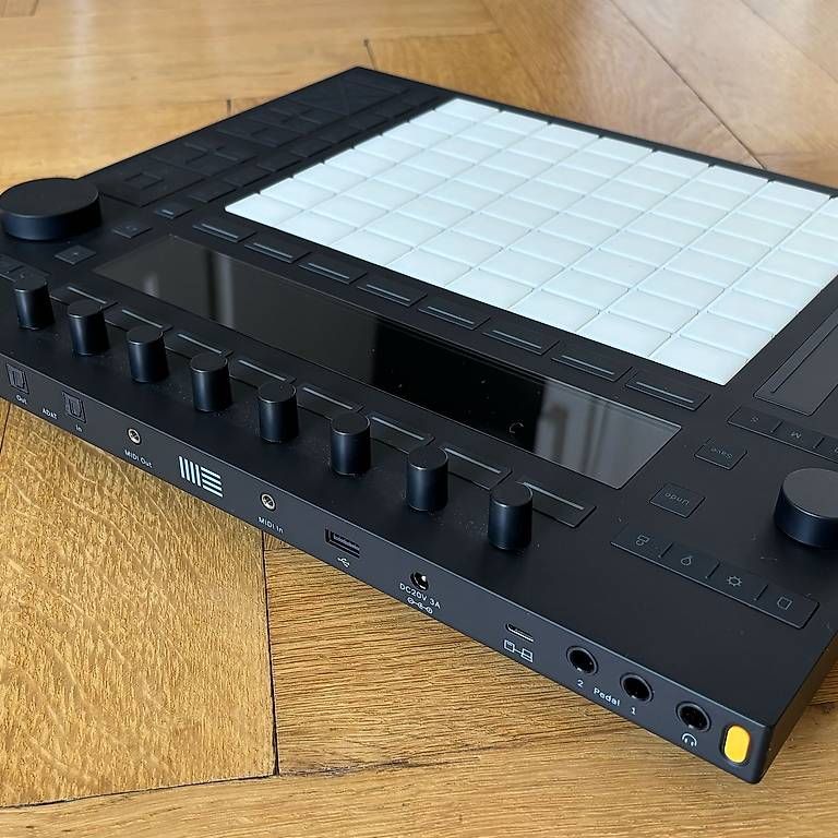 Ableton Strumenti musicali: Ableton Push 3 Standalone – Usato da Zürich venduto da raphael302 2