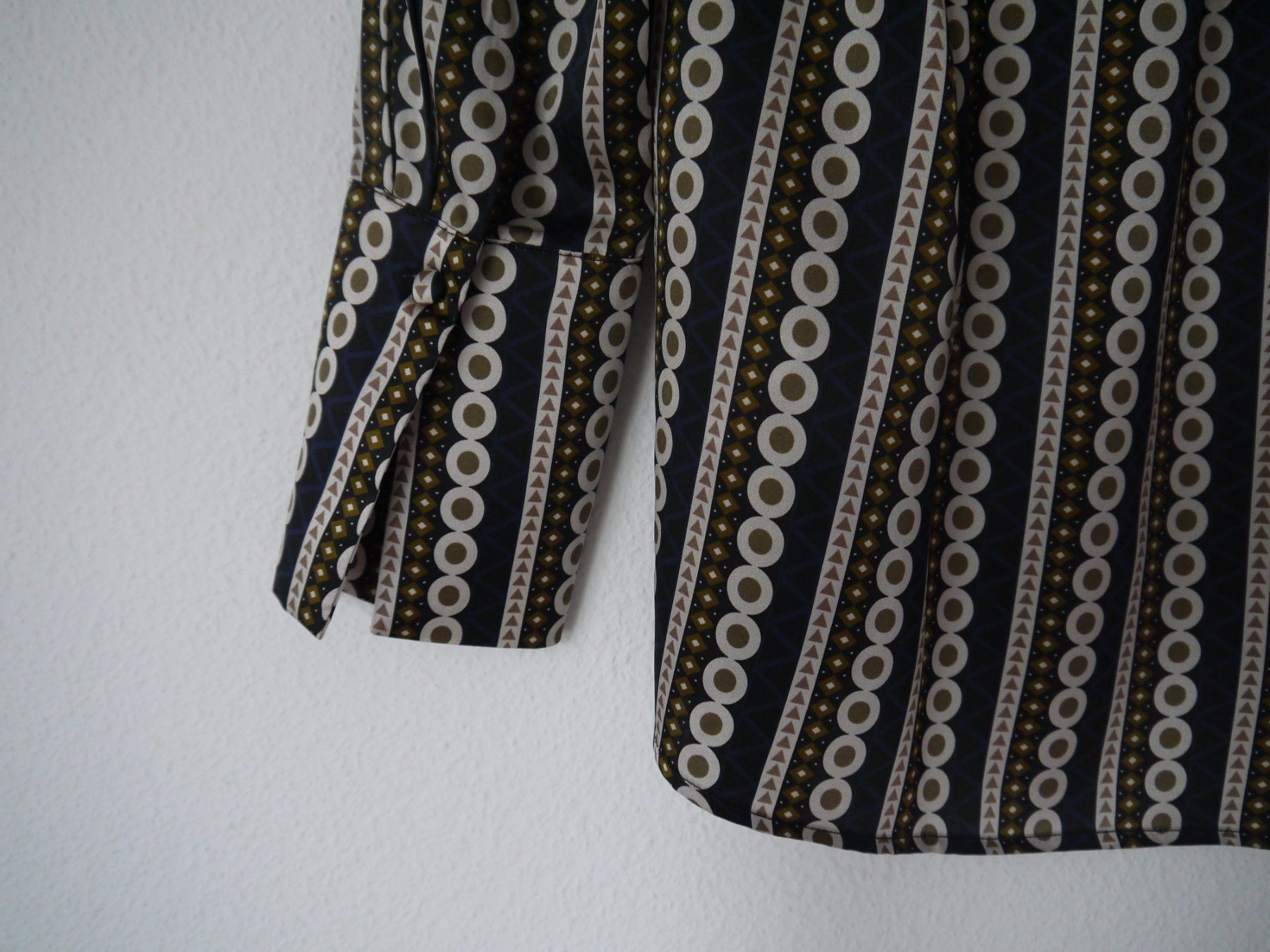 Dea Kudibal Camicette: DEA KUDIBAL Bluse aus Seide Gr:XXS - S – Usato da Hagendorn venduto da Blaf 2