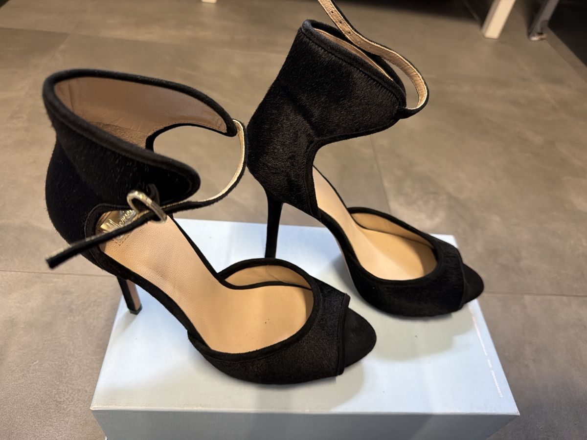 Scarpe da donna: Sandale 40 schwarz – Nuovo (secondo la descrizione) da Däniken SO venduto da NBdesign