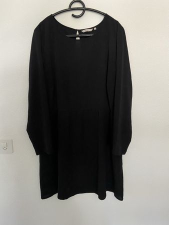 Robe noir
