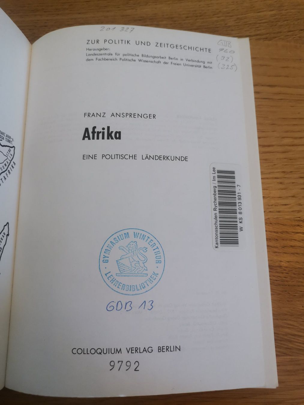 Bücher: Afrika: Eine politische Länderkunde – Gebraucht aus Wiesendangen von MMoretto 1