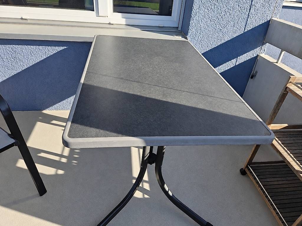 Tische: Tisch für Balkon oder Garten – Gebraucht aus Winterthur von adr_x9ck