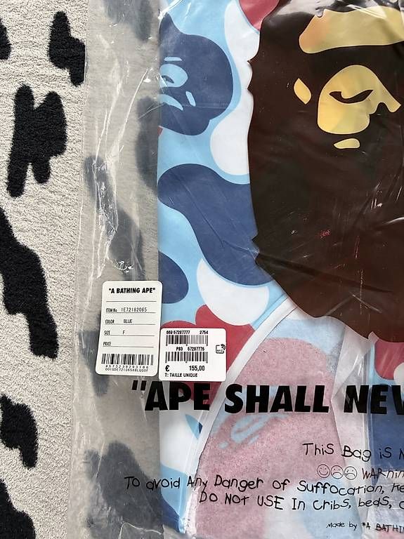 Salvagente: BAPE A Bathing Ape Schwimmring  Neu – Nuovo e nell'imballaggio originale da Basel venduto da Panerio 1
