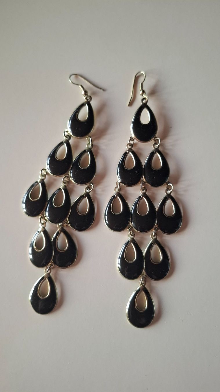 Orecchini pendenti & Orecchini a lobo: Toller Modeschmuck in black/gold – Usato da Mogelsberg venduto da Lavidapura