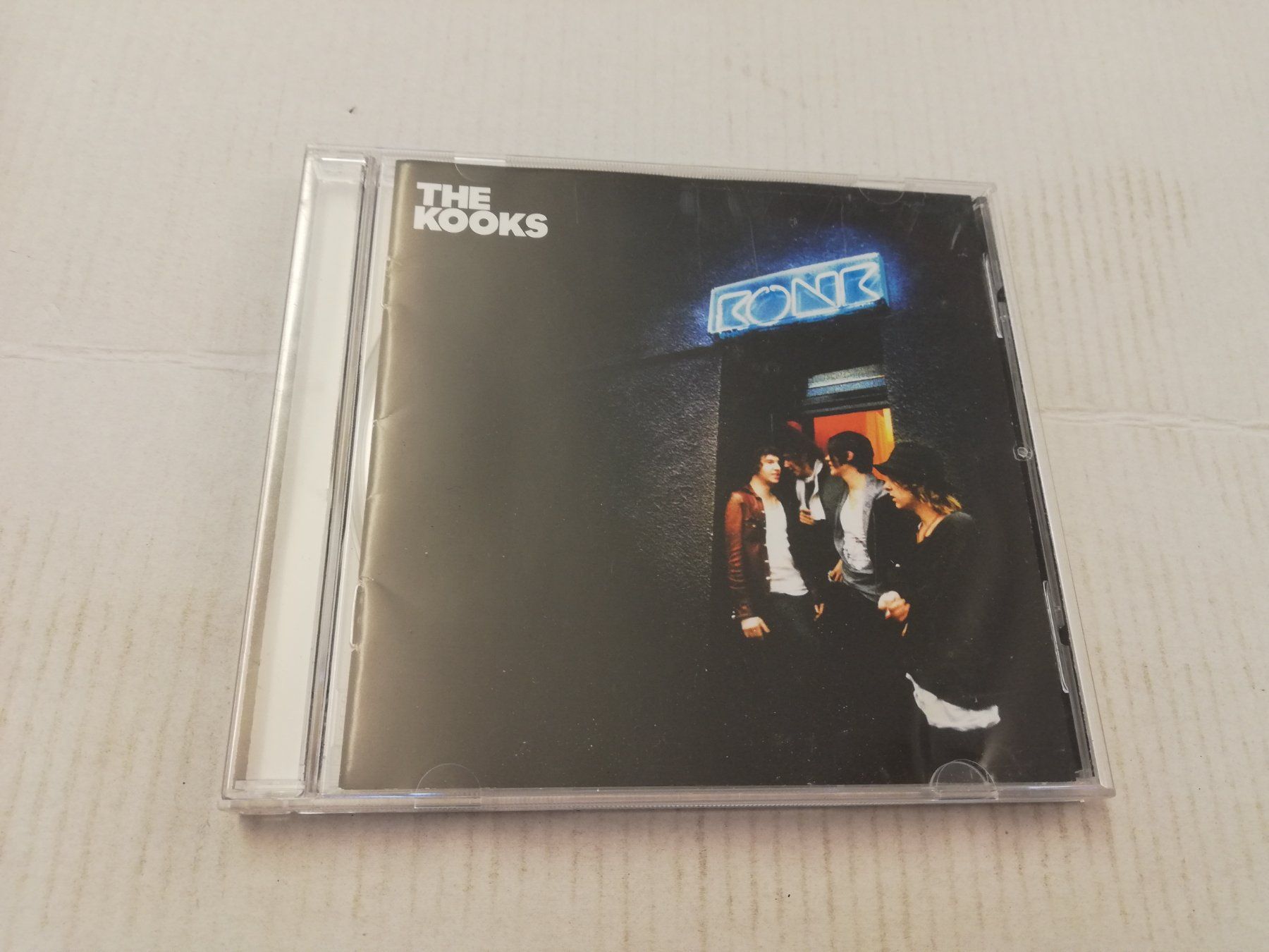 CDs: THE KOOKS - LISTEN – D'occasion à Bern par Vinylsound.ch