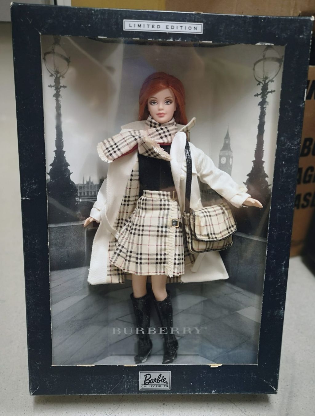 Puppen: 2001 Burberry Barbie   – Gebraucht aus Niederbipp von lau_bm67
