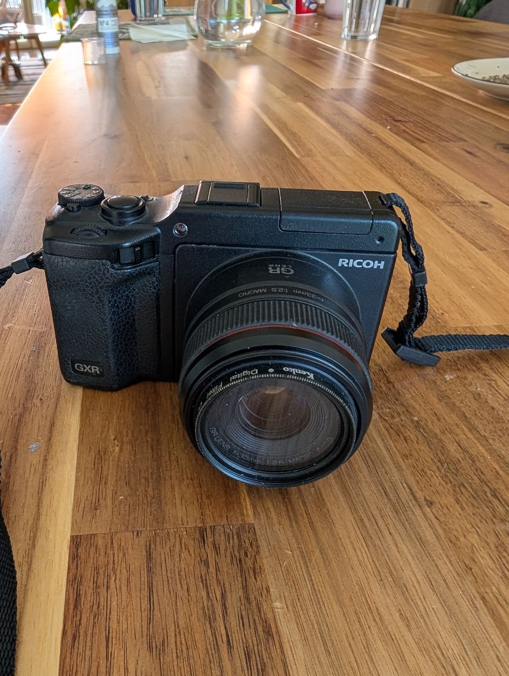 Ricoh Kamera: Ricoh GXR + 50mm unit + mount M unit – Gebraucht aus Zürich von Fabiobarbato