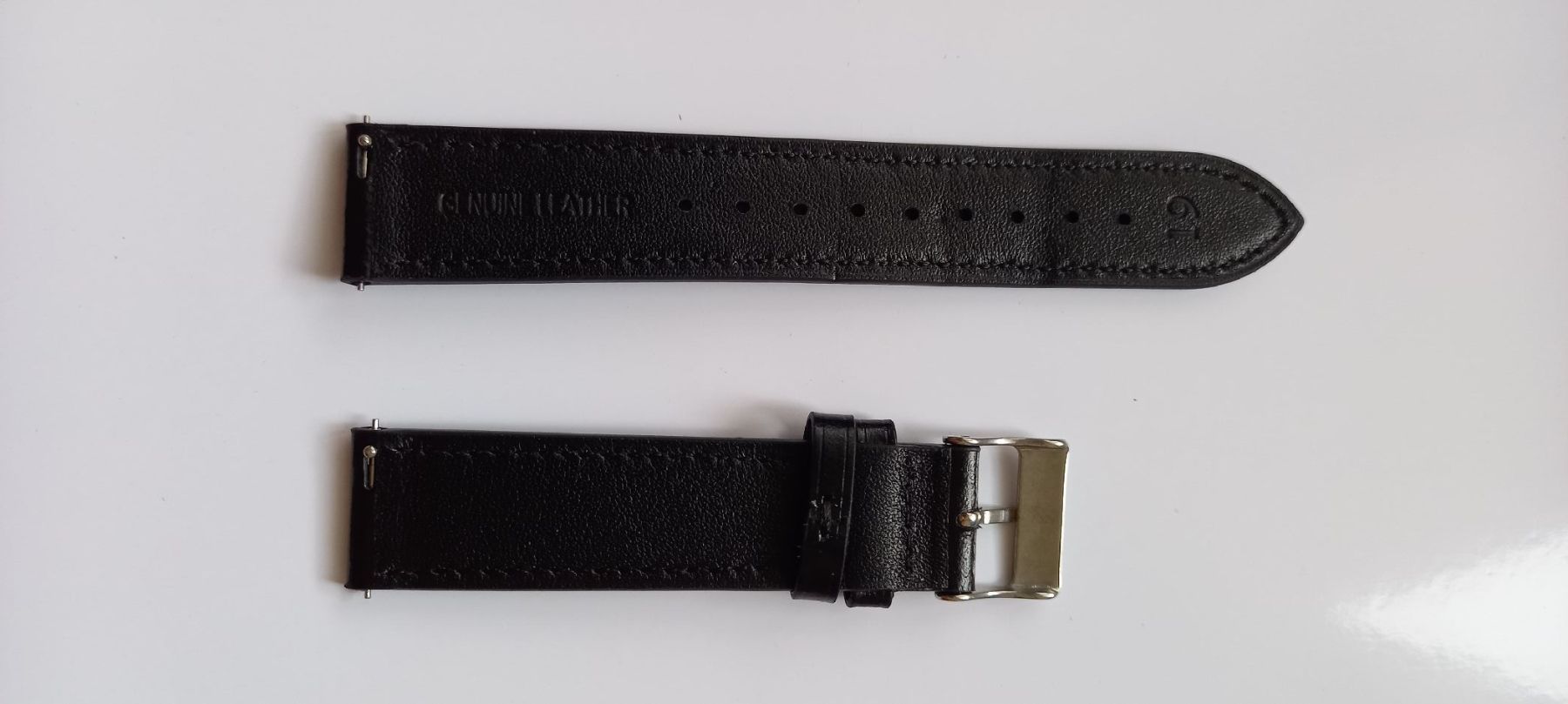 Bracciali & Braccialetti: Lederuhrenarmband 19mm Schwarz – Nuovo e nell'imballaggio originale da Altstätten SG venduto da ana_7xf7 1