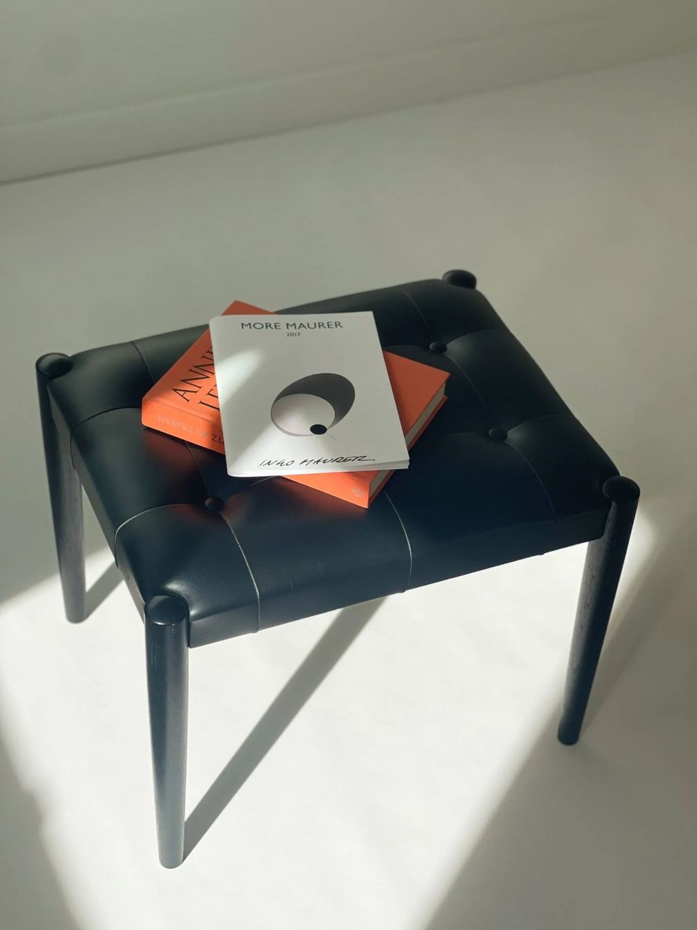 Hocker: Ottoman Erik Jorgensen Denmark, circa 1960 – Gebraucht aus Pully von Billy. 1