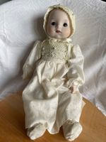 Porzellanpuppe