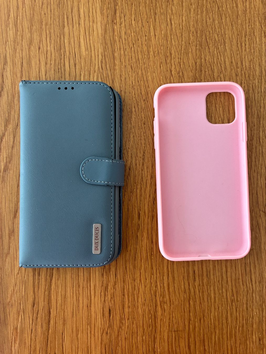 Cover & Protezioni schermo: 2 Coques Iphone 11 – Usato da Winterberg venduto da cel_8vpx