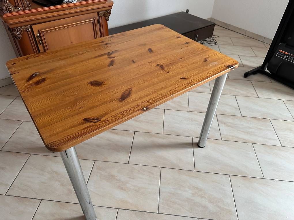 Tische: Tisch  – Gebraucht aus Rheineck von federer81