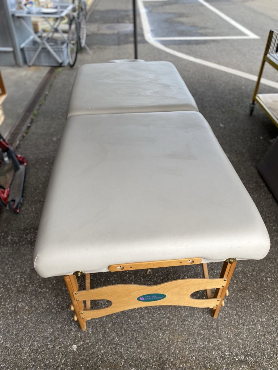 Liegen & Liegestühle: Massageliege klappbar – Gebraucht aus Glattbrugg von Pischte.Brockenhaus 1