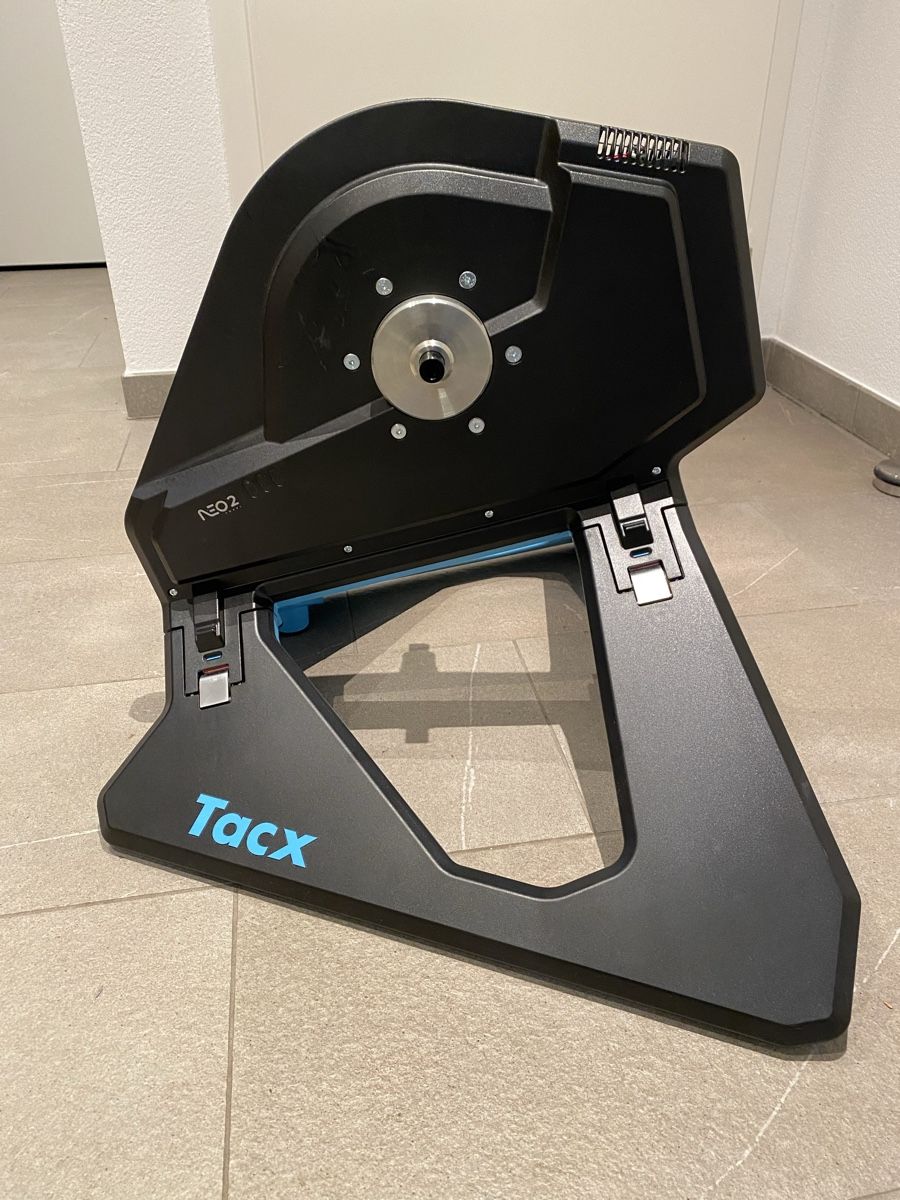 Tacx Hometrainer: Tacx NEO 2 Smart-Trainer  – Usato da Hombrechtikon venduto da Loollaan 1