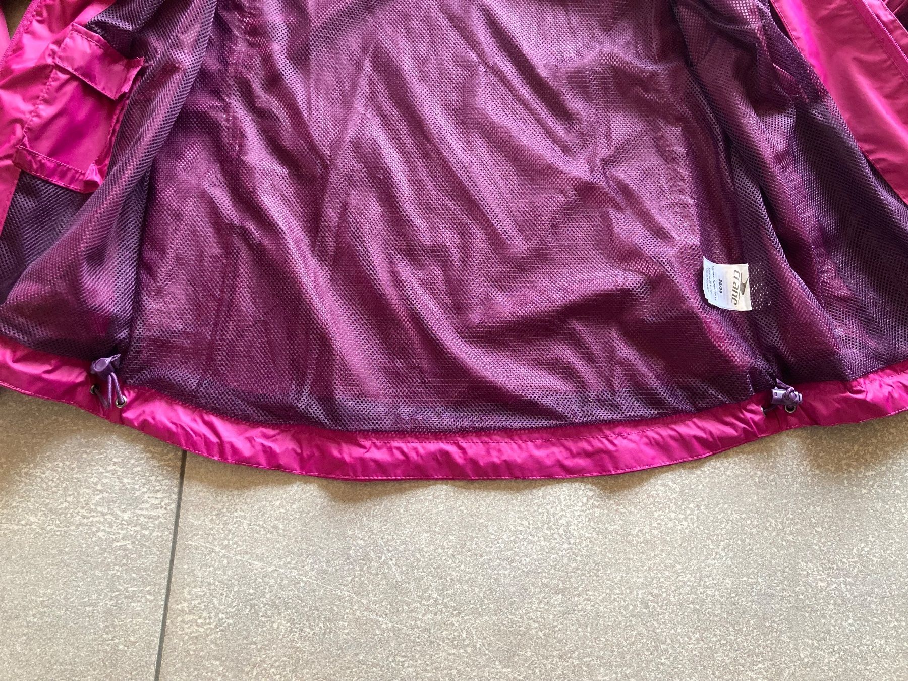 Giacche: Windjacke Gr. 36/38; Neu! – Nuovo (secondo la descrizione) da Mosnang venduto da Kusli09 4