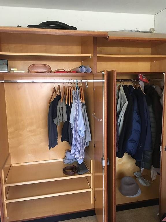 Armadi: grosser Holzschrank – Usato da Zürich venduto da BuenosAires03 1