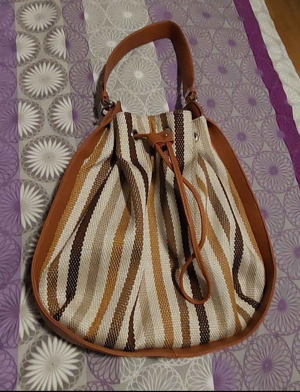 Sacs femmes: Tasche – Neuf avec emballage d'origine à Wislikofen par Ana.Gomes 2