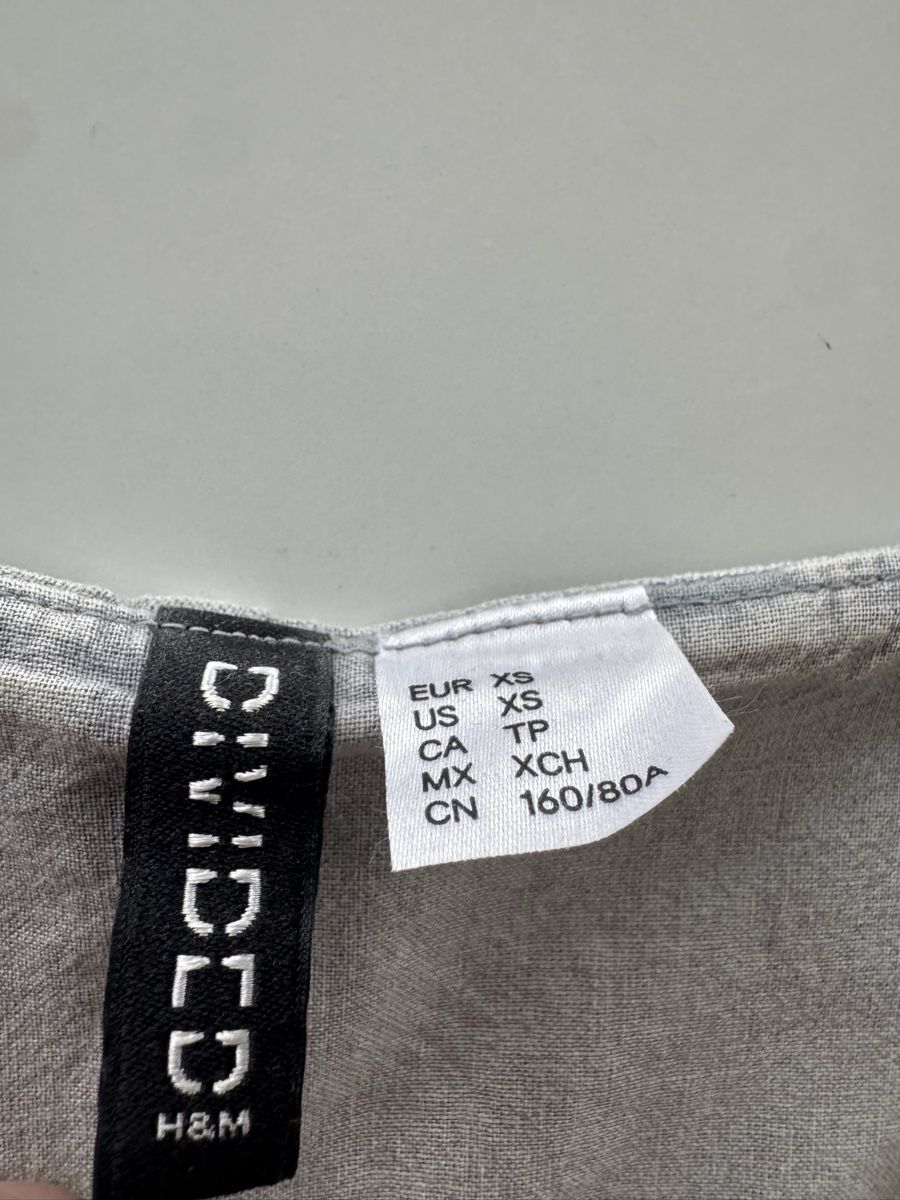 H&M Top: Süesses H&M Westchen Gr. XS, hellgrau, Leinenmix  – Nuovo (secondo la descrizione) da Arbon venduto da leu_g29t 2