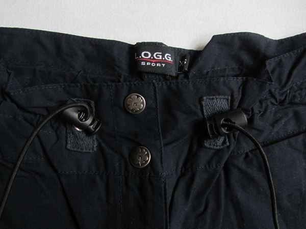 H&M Pantaloni: Shorts dunkelblau XS – Usato da Zürich venduto da Diazaio 1