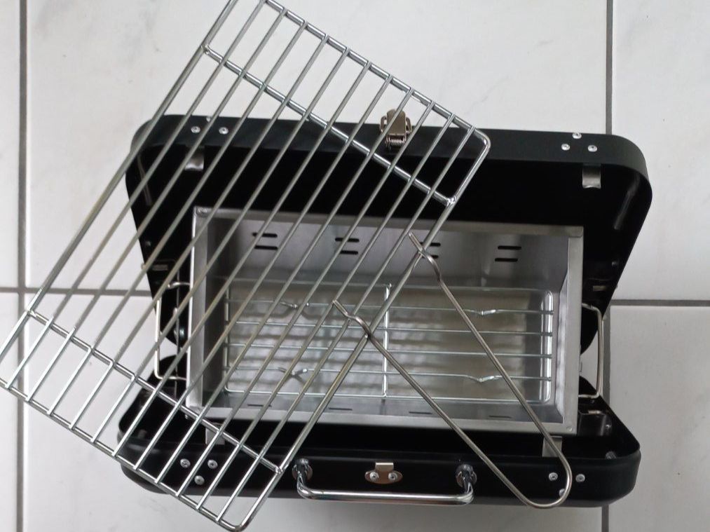 Grills: portabler leichter Grill – Neu und originalverpackt aus Meggen von wjost