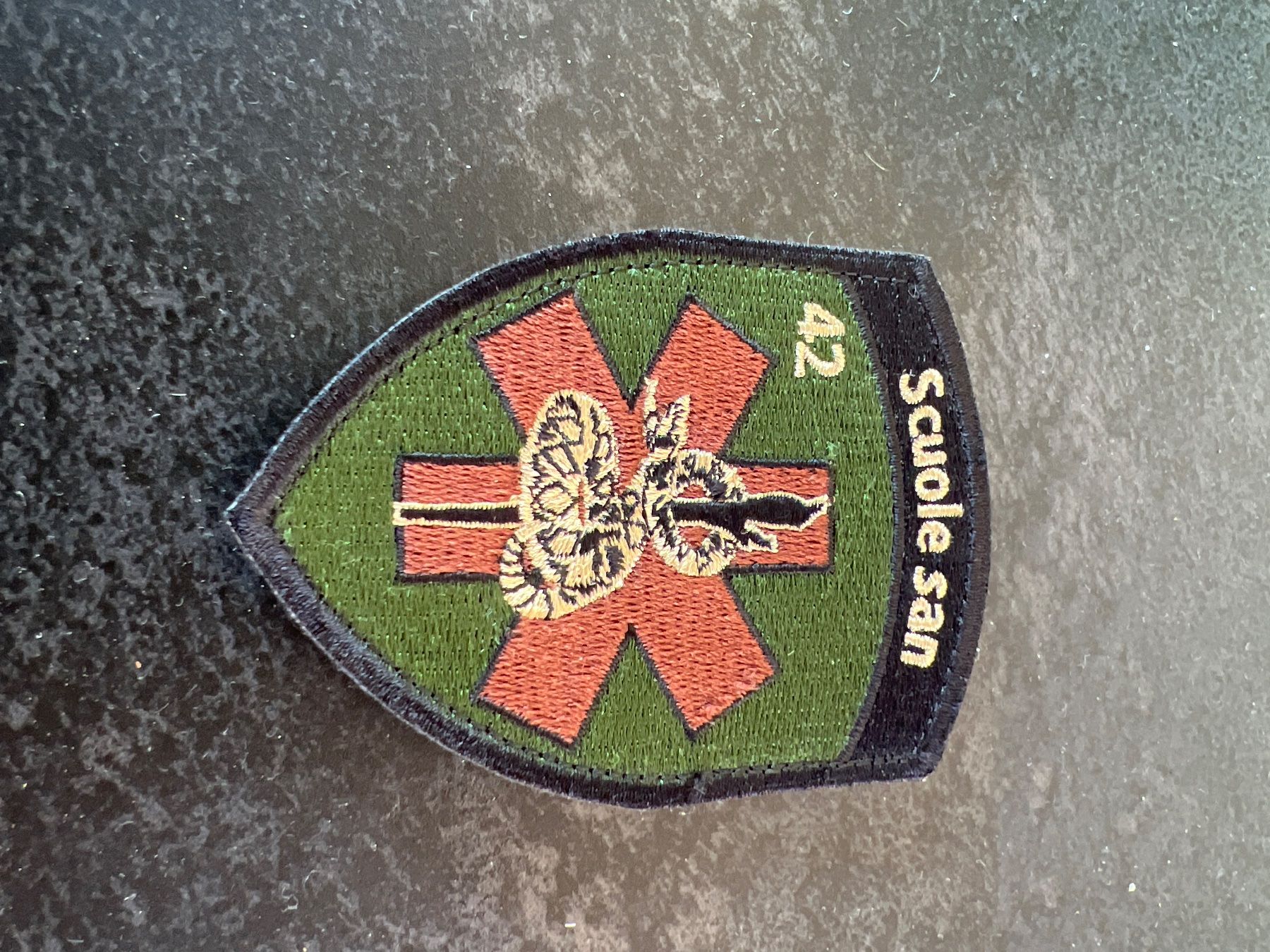 Schweizer Armee Plaketten & Abzeichen: Patch Militr Scuola San 42 neu – Gebraucht aus Thun von IBT1