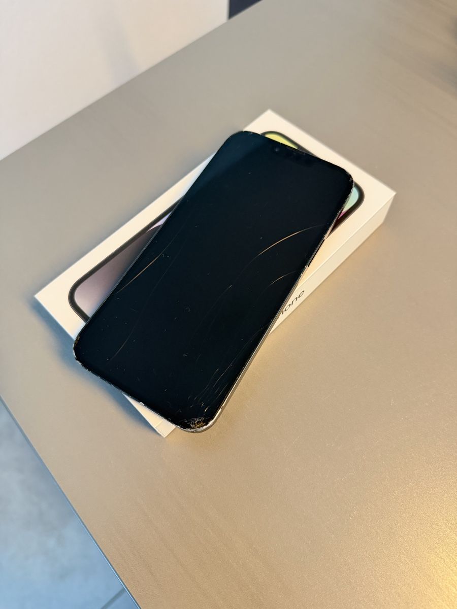 Apple Portables: Apple iPhone 13 Plus 128GB – D'occasion à Brigerbad par kate1111 3