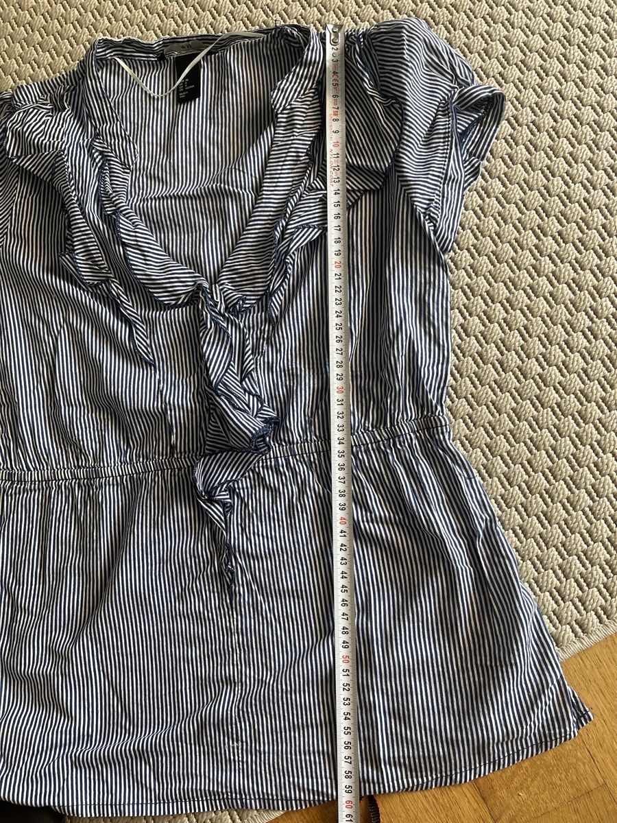 H&M Chemisiers: Bluse, H&M mit Rüschen, blau/weiss, 36 – D'occasion à Solothurn par Bobesch08 5