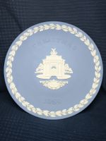 Belle assiette de Noël Wedgwood 1984. Jaspe bleu. 21 cm