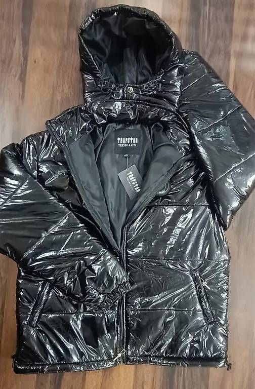 Giacche: Veste Trapstar noire taille L – Usato da Val d'Illiez venduto da sabesabe66 2