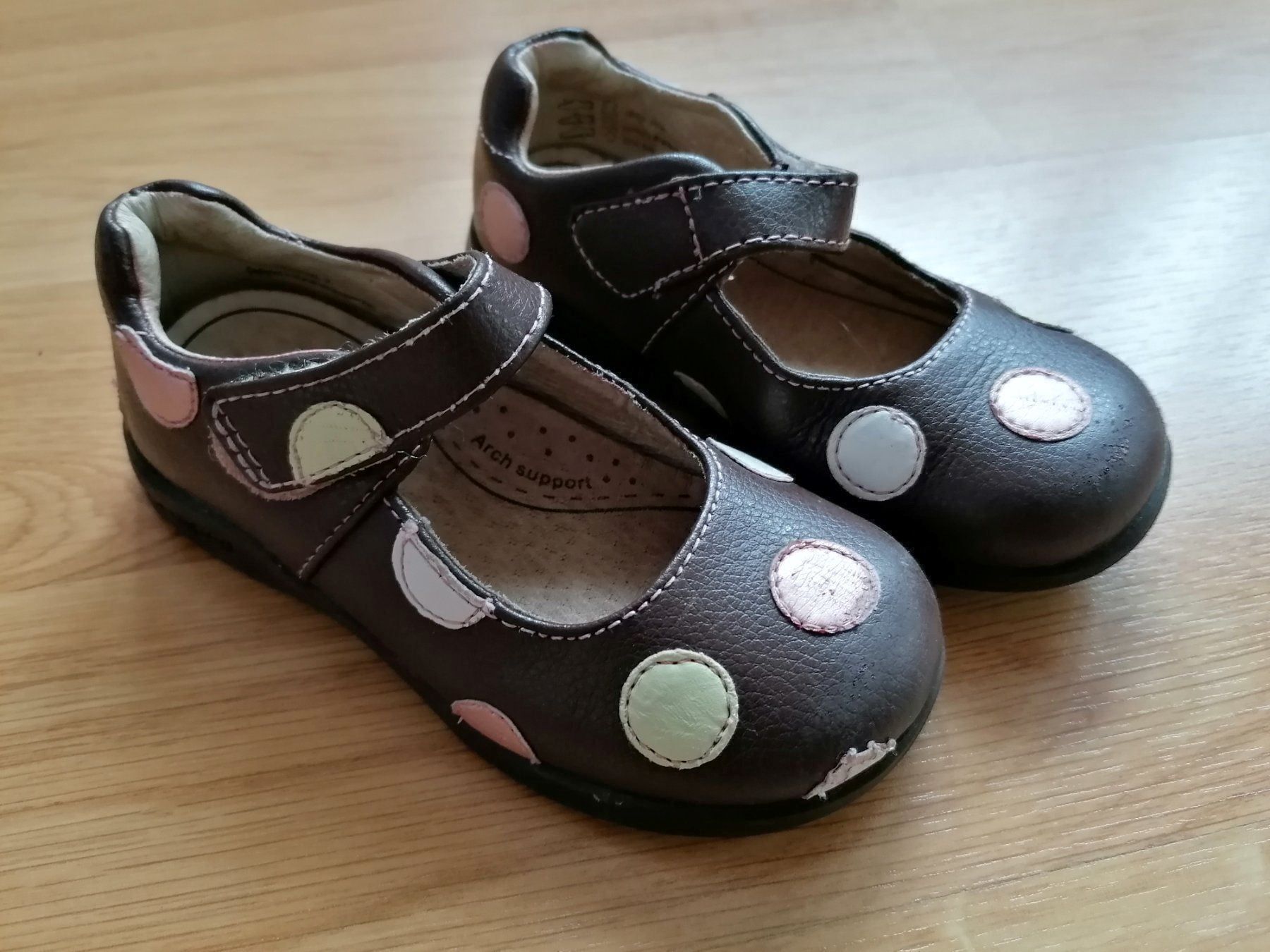 Scarpe per ragazze: Schuhe Gr 25 – Usato da Büttikon AG venduto da Amineah