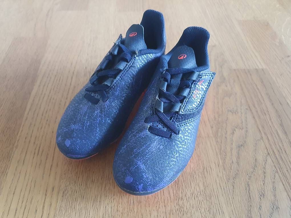Scarpe per ragazzi: Fussballschuhe, Gr. 28 – Usato da Ostermundigen venduto da dallier 1