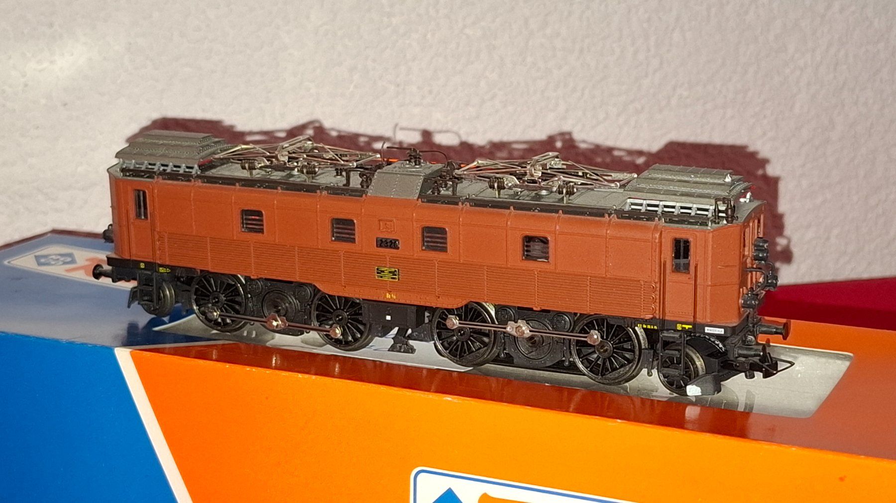 Roco Modellini di ferrovie: Roco : Be 4/6 der SBB, AC, Digital, Adresse : Zimo 40 – Usato da Märwil venduto da Siebenzipfel 1