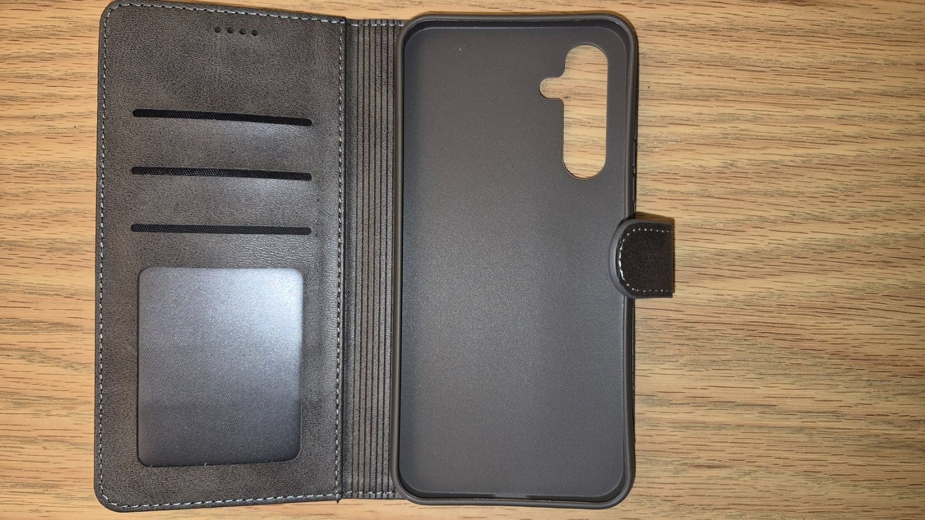 Samsung Cover & Protezioni schermo: Hülle zu Samsung A46 – Nuovo (secondo la descrizione) da Neerach venduto da Kenny8165 3