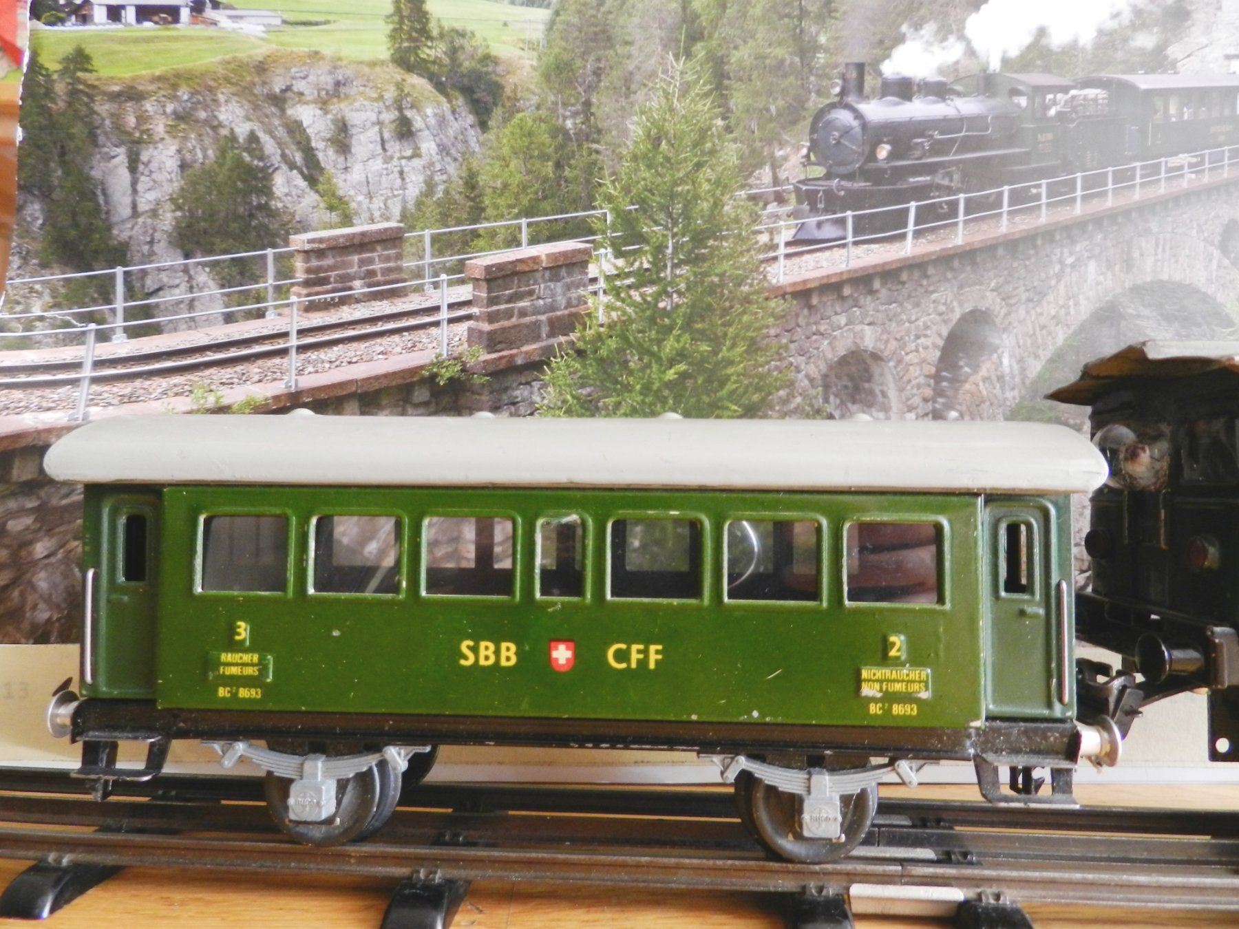 SBB/CFF/FFS Modellini di ferrovie: Alte SBB-Ellok 12V Blech mit BUCO-Wagen2/3KL.Spur0 – Usato da Steinach venduto da Silva141 2