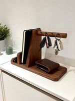 Handgefertigter Eingangsbereich Organizer aus Nussbaum
