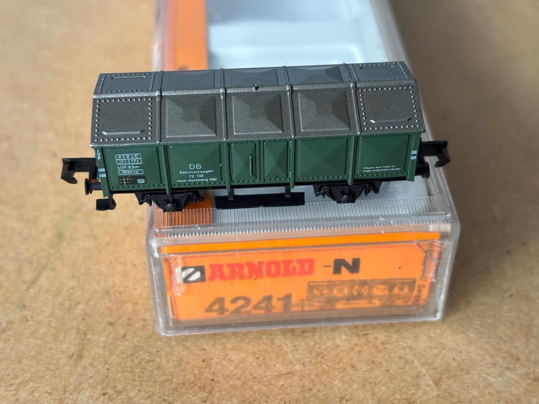 Arnold Modelleisenbahnen: Arnold 4241 Guterwagen – Neu (gemäss Beschreibung) aus Hauterive NE von eriamch