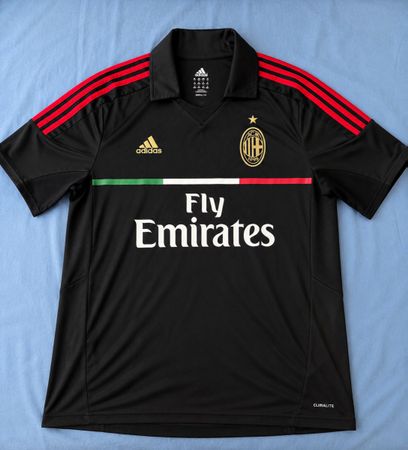 Originales AC Milan Sammler Trikot Schwarz & Weiss 2011/12
