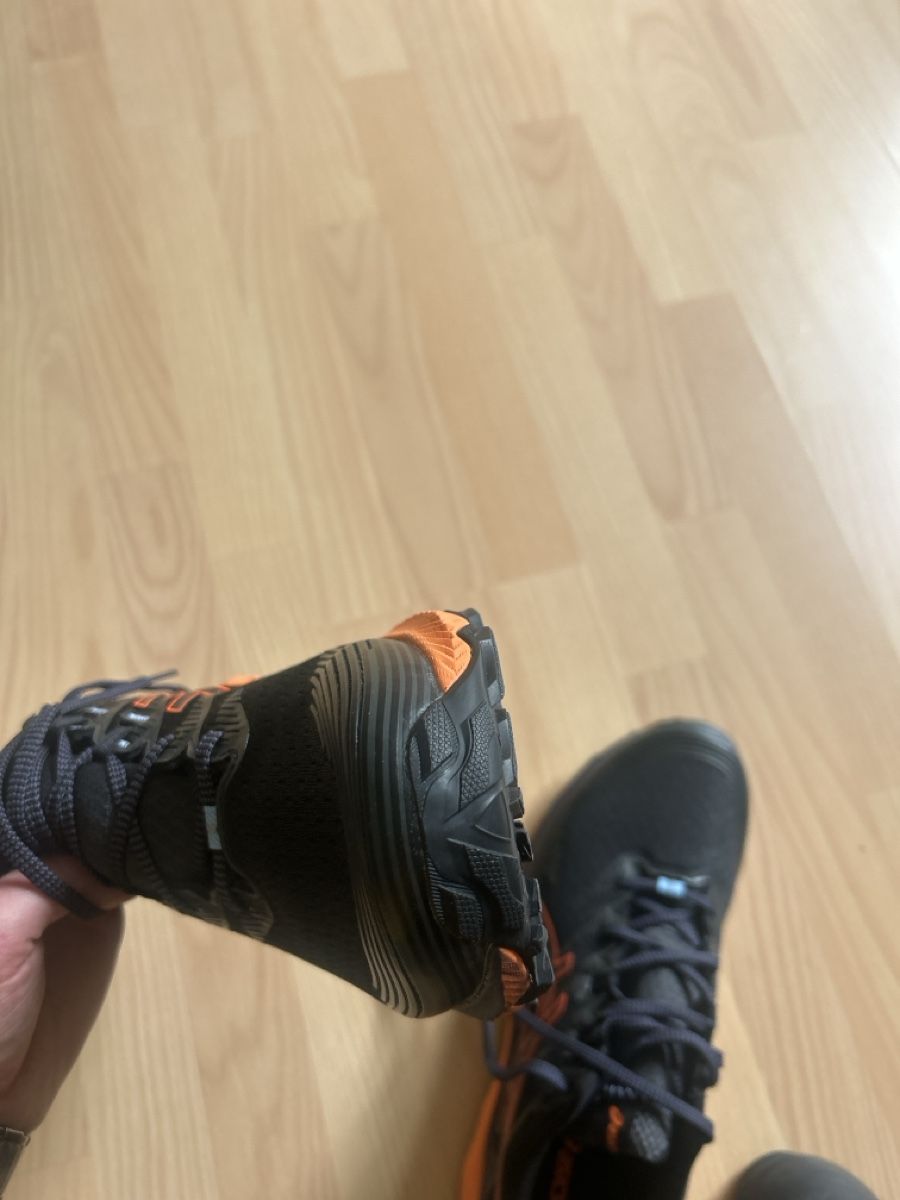 Asics Scarpe da uomo: Asics Trabuco 10  Taille 49 – Nuovo e nell'imballaggio originale da Zürich venduto da chess_not_checkers 3