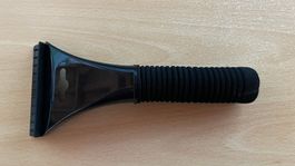 Eiskratzer mit weichem ergonomischem Griff