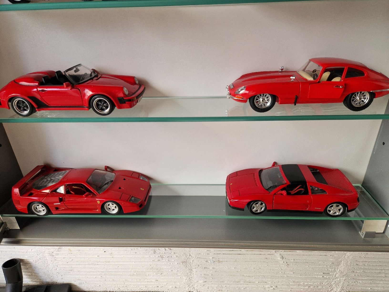 Ferrari Modellini d'auto: Modelle Auto Ferrari 🚗 – Usato da Arbon venduto da Mayak_Sound 1