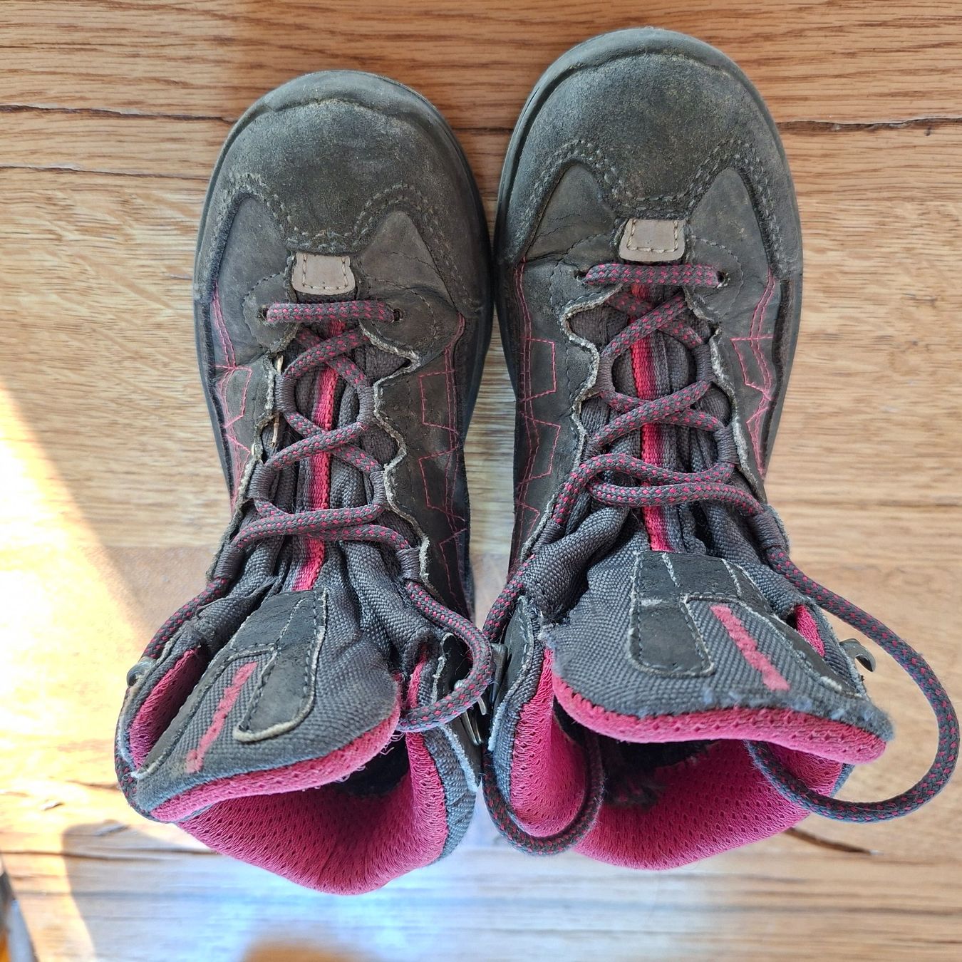 Schuhe für Jungen: Wanderschuhe Kinder – Gebraucht aus Basel von Domisa1 3