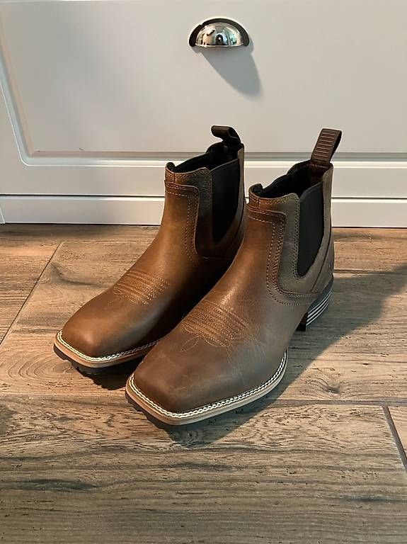 Ariat Chaussures hommes: Cowboy Boots Ariat Gr. 7/41 – D'occasion à Thun par Oliverluca12