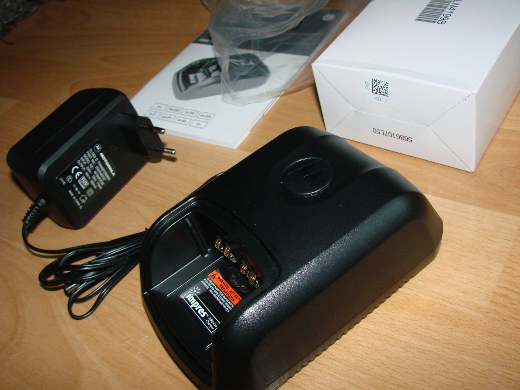 Motorola Funktechnik: Motorola Ladegerät DP3441e GP360 – Gebraucht aus Niederuzwil von Rade 5