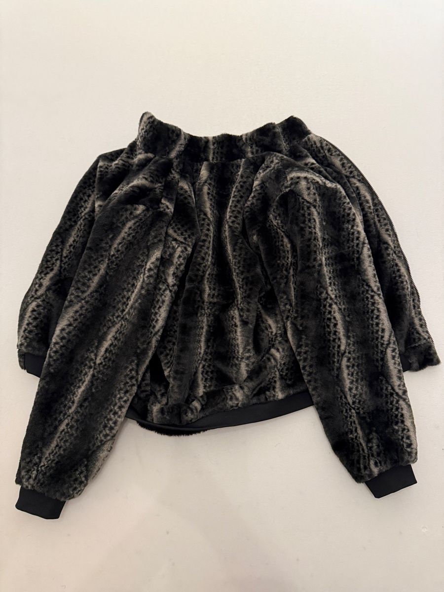 Giacche: Furrrrrr jacket – Nuovo (secondo la descrizione) da Chur venduto da sil_v7n6