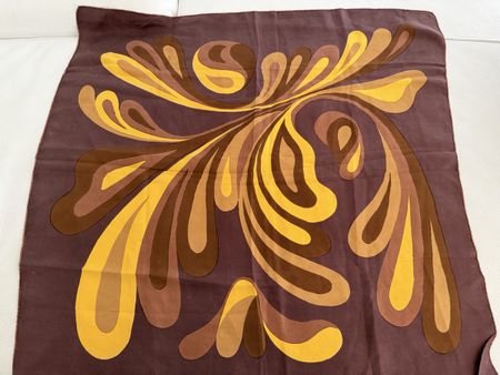 Seiden Foulard 🌸